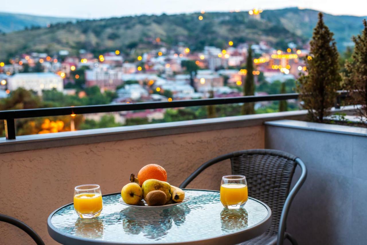 Tonusi Luxe Hotel In The Historic City Center 트빌리시 외부 사진