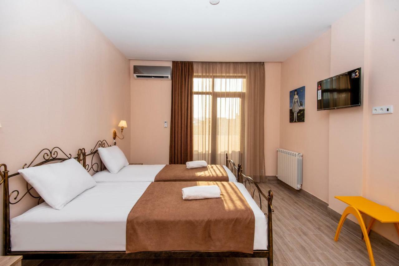 Tonusi Luxe Hotel In The Historic City Center 트빌리시 외부 사진