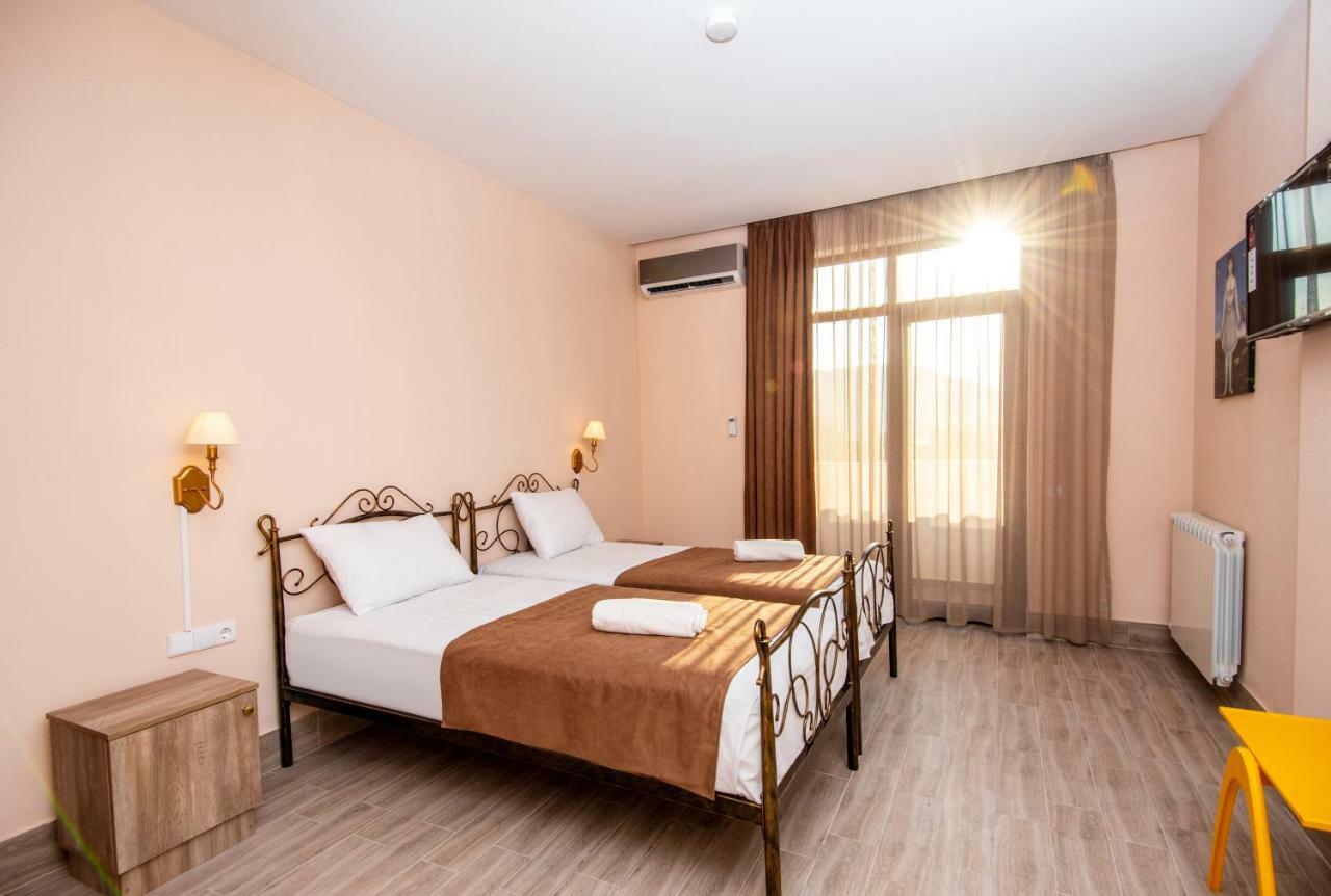 Tonusi Luxe Hotel In The Historic City Center 트빌리시 외부 사진