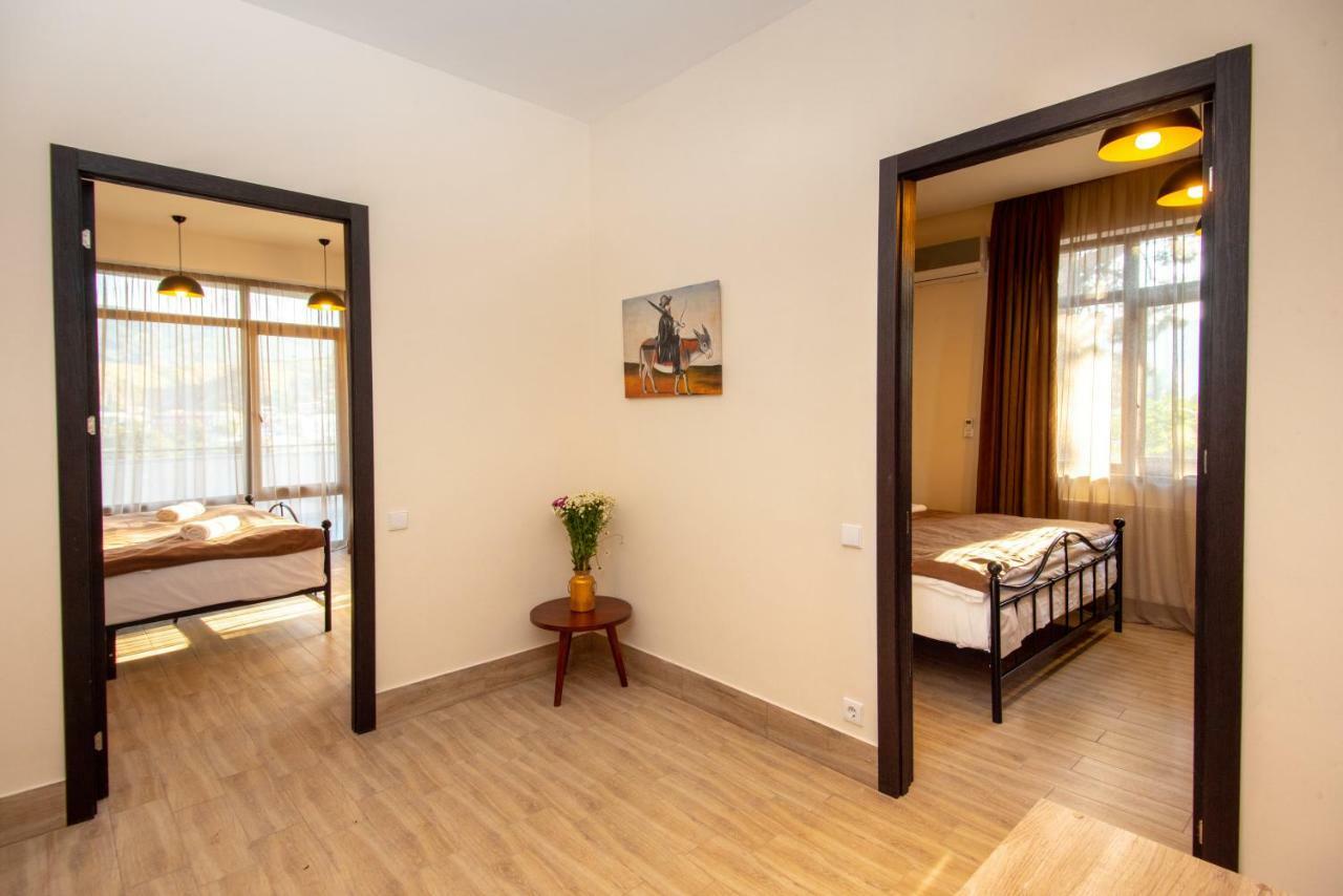 Tonusi Luxe Hotel In The Historic City Center 트빌리시 외부 사진